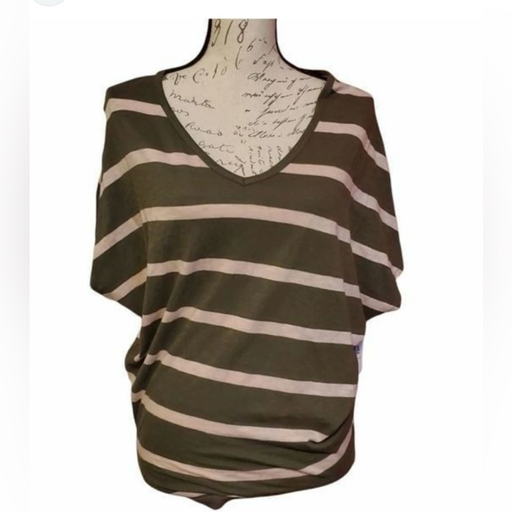 SUSINA Short Sleeve V-neck Dolman Top In Olive S- Pink Kacy Stripe Size M